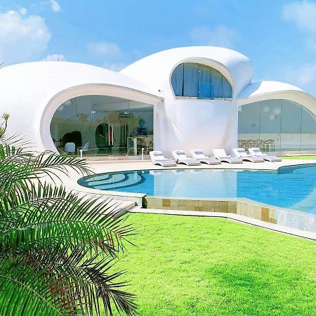 The Cloud Beachfront Villa Tabanan 외부 사진