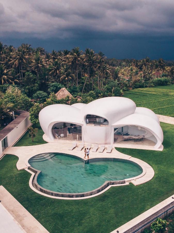 The Cloud Beachfront Villa Tabanan 외부 사진